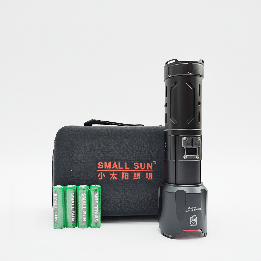 چراغ قوه زوم دار اسمال سان اصلی مدل T709